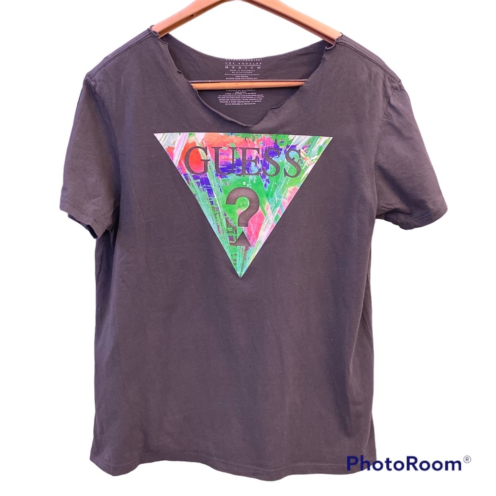 Guess gray colorful logo t shirt raw hem neckline size M soft cotton